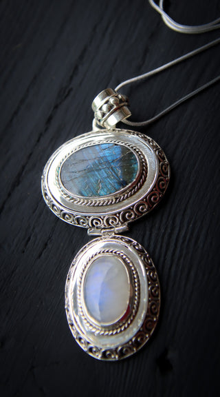 Sterling Silver Labradorite & Moonstone Necklace (with 26" Sterling Silver Chain)