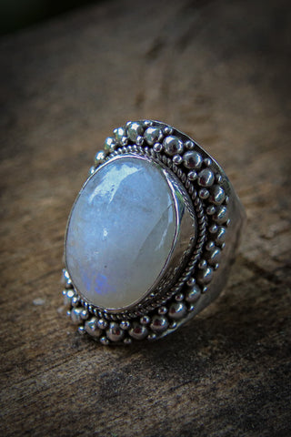 Sterling Silver Moonstone Ring (Size 7.5)