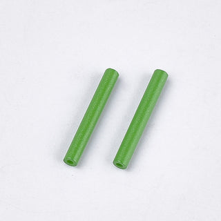 Bugle Beads (Glass)15~15.5x2mm, Hole: 0.8mm.  (approx 15gr)  *Opaque Mid Green
