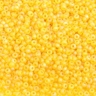 10/0 Czech Round Seed Beads (Transparent Lemon Yellow AB Matte).   Hank.  Approx 22 grams