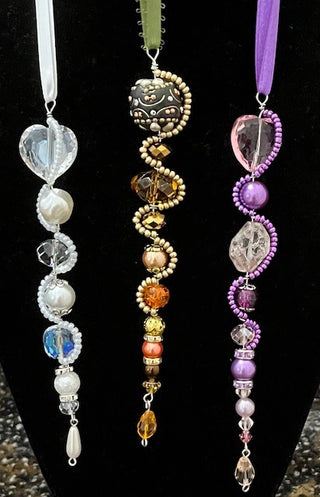 *Holiday Icicle Ornament Workshop!   Learn Wire Weaving.  Join us to to Wire Weave a beautiful Christmas Ornament/ Sun Catcher with Sue!  Sat. DEC 13th at 2:30pm.