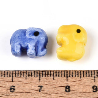 Handmade Porcelain Ceramic Beads, Famille Rose Style, Elephant, Random Mixed Colors, 11x14x8mm, Hole: 1.6~1.8mm.  (5 Beads)