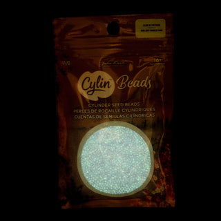 Cylin Bead.   11/0.    25g Bag.   Glow in Dark - Purple