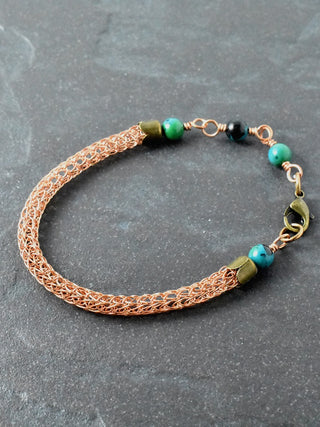 Introduction to Viking Knit-  Make a Bracelet with Daina Schreiber of Quirky Calico Designs!