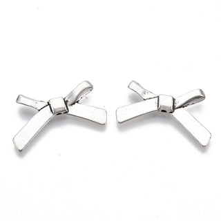 Bowknot.  Metal. Antique Silver Color, 16x32x4mm, Hole: 1.6mm.  (Packed 10)