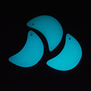Luminous Stone *Moon Pendant. 26.5x17x5mm, Hole: 1mm   (Glows in the dark).  Sold Individually.