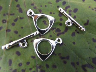 Toggle(s)  *Triangular with Round Center  30x35mm  (packed 2 or Bulk) - Mhai O' Mhai Beads
 - 3