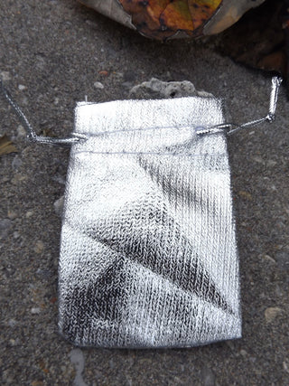 Organza Gift Bags *Silver Color.  Approx 5x7cm.  (Packed 10 bags) *2 Size Options - Mhai O' Mhai Beads
 - 2