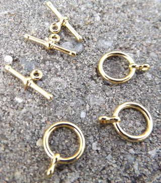Toggle Clasp(s) Bright Gold Color (Petite at approx 9mm diam)  Packed 3 or Bulk - Mhai O' Mhai Beads
 - 1