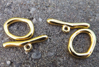 Toggle Clasp(s)  Gold Color (Bright)  Organic Shape  20x15mm  (packed 2 or Bulk) - Mhai O' Mhai Beads
 - 1