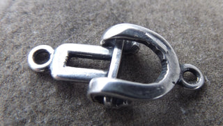 Horseshoe Clasp  (Pewter) 18 x10 mm - Mhai O' Mhai Beads
 - 4