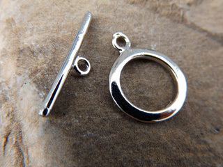 Toggle- Brass Simple and Sleek Style.  15.5 x 20mm.  Silver Color.  Packed 2 - Mhai O' Mhai Beads
 - 1