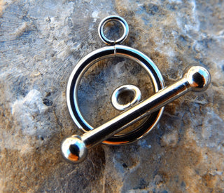 Toggle (Stainless Steel) 21x16x2mm, Hole: 2.5mm  *Sold Individually - Mhai O' Mhai Beads
 - 1