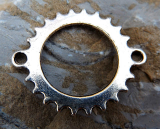 Gear/ Cog (double loops) DLOOPCOG22. Antique Silver.  24 x 28 x1mm.  (hole 2mm).  Packed 8 - Mhai O' Mhai Beads
 - 2