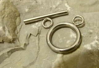 Toggle (304 Stainless Steel) 19 x 14 x 2mm (Toggle) with 3 mm hole.  *sold individually - Mhai O' Mhai Beads
 - 2
