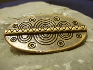 Tribal Style "Leaf" Beads.  Oval Antique Copper Color.  37mm x 22mm x 4mm.  Hole 2mm.  (Packed 5)