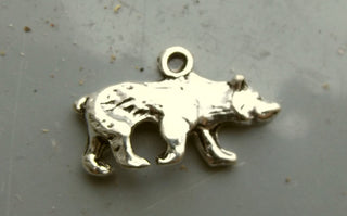 Charm *Realistic Bear  (14 x 23.5 x 4mm) Hole (2 mm)