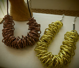 "Bright and Bold" Necklace Kit  (Makes 1 Necklace) Skill Level: Easy  *See Drop Down for Color Options