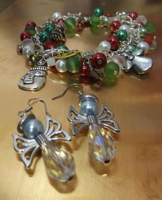 Seasonal Charm Bracelet & Earring Set.  Holiday Fun!   Skill Level: Easy/ Intermediate
