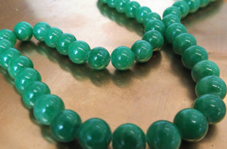 Jade (Dyed Green) 8mm Round (approx 49 Beads)