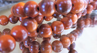 Wood (High Gloss Rich Natural Tones) 8 mm Rounds (approx 108 Beads).