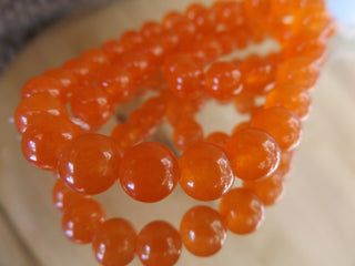 Jade (Dyed Orange) 8mm Round (approx 49 Beads)