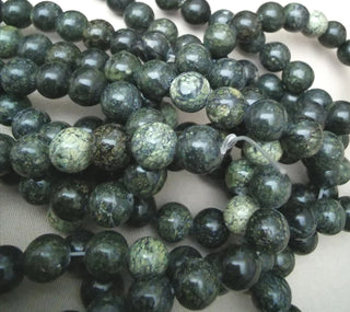 Serpentine - Natural Green (8 mm Round) (16" Strand.  Approx 50 Beads )