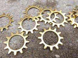 Gears (G1, G2 ).  See drop down for color options.  Approx 20mm size diam. (packed 10) - Mhai O' Mhai Beads
 - 3