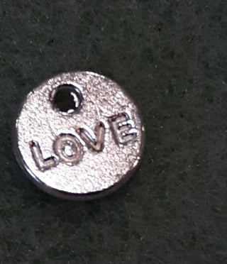 LOVE Charm (Antique Silver Color)- (9mm diam- 1mm thick.  Hole 1.5mm).  *Packed 20 Charms.